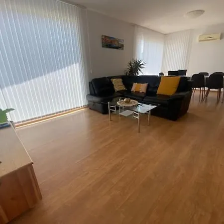 1-2 - Villapark-seaview Albena * Rogachevo